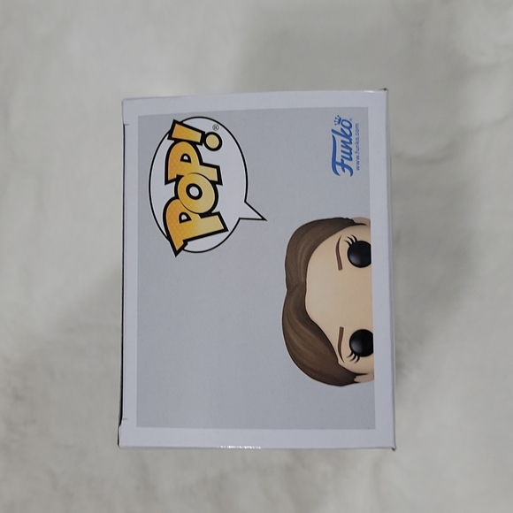 Funko POP! The Office Pam Beesly With Tea Pot #1172 - Picture 7 of 7